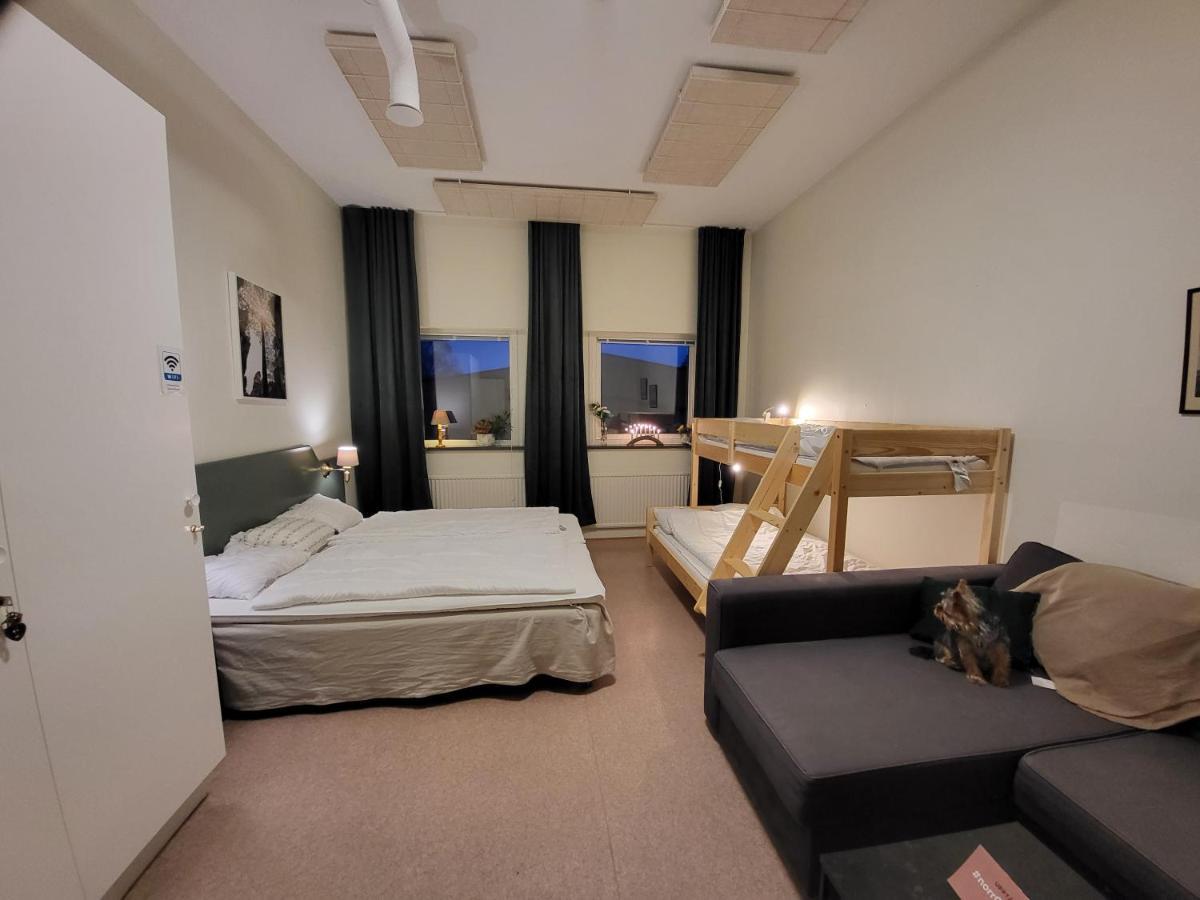 Kg Sleepover & Staellplats Karl Gustav 外观 照片